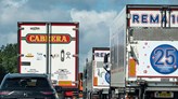 Lastbilar i trafikstockning