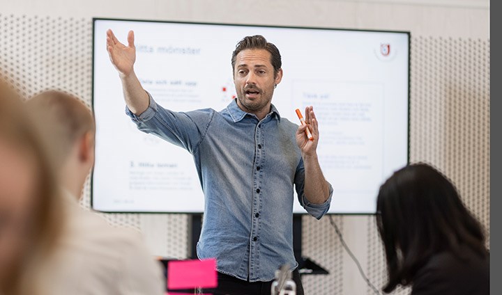 A meeting where researchers gets support