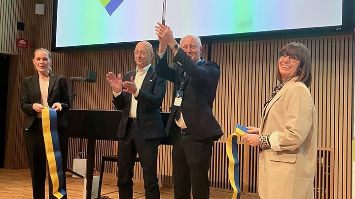 Anna Göthlin Eremo, koordinator PMCÖ, Jonas Claesson, hälso- och sjukvårdsdirektör, Region Örebro län, Johan Schnürer, rektor Örebro universitet och Helena Nilsson, Region Örebro län.