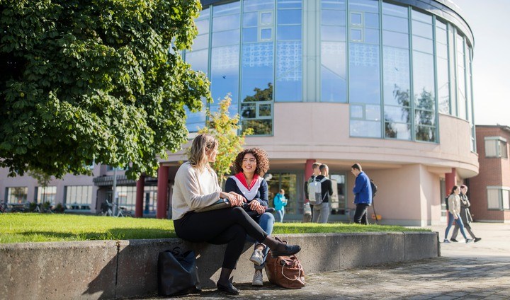 Exterior University library 