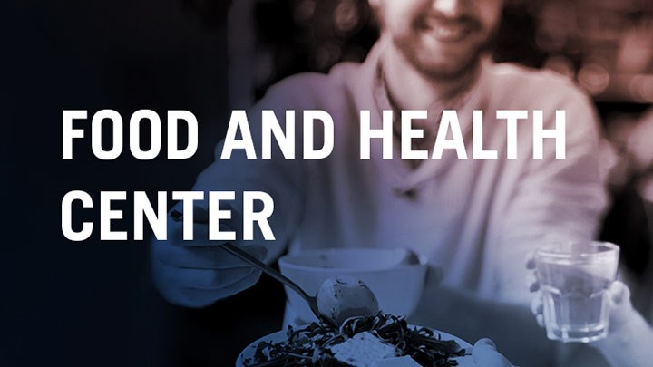 En man och ett vattenglas och texten Food and health center.