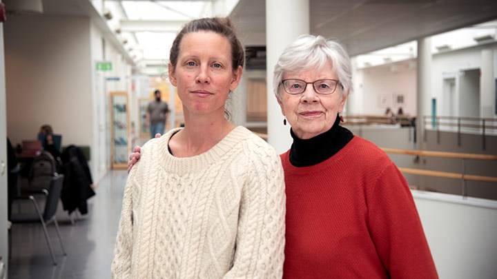 Lena Gunnarsson och Anna Jónasdóttir i Forumhuset. 