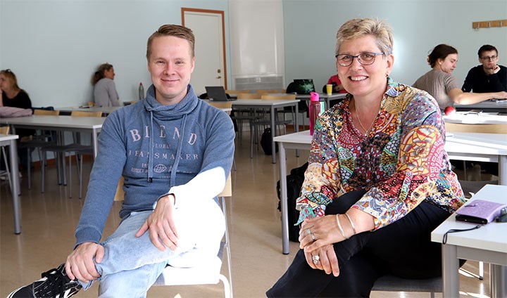 Erik Ardeman och Julie Norlin är studenter på Hälso- och sjukvårdskuratorsprogrammet.