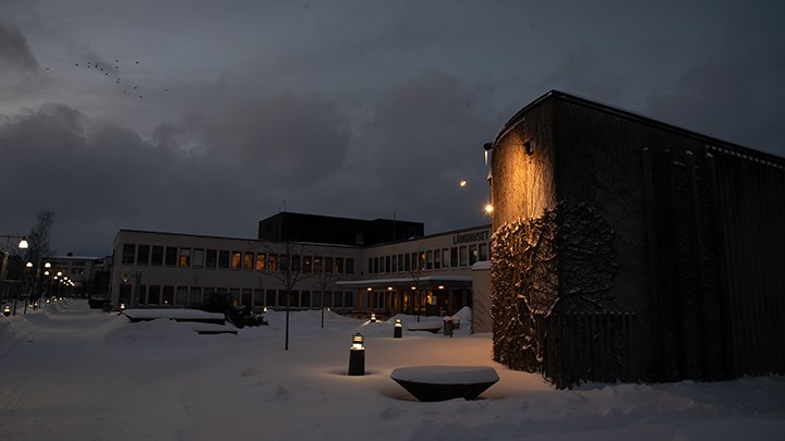 Långhuset in winter, dark and lots of snow. 