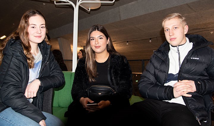 Rebecca Österlund, Sima Hawez och Lukas Stevic elever på Alléskolan