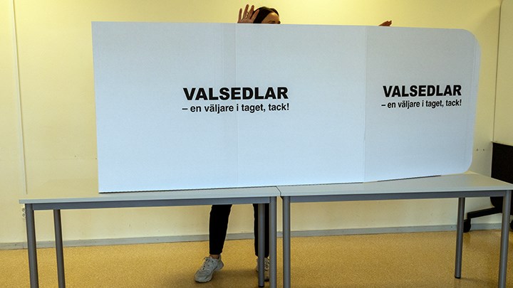 En skärm med texten "valsedlar".