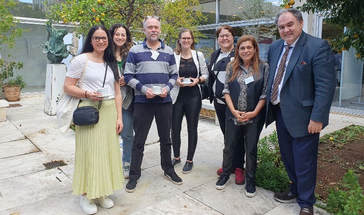 From left: Marianne Haug, Maria Chatzidaki, Magnus Grenegård, Madelene Lindkvist, Karin H Franzén, Maria Zervou together with NHRF's director and chairman Professor Dimosthenis A. Sarigiannis.