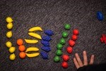 Plockmaterial för matematikundervisning med barnhand