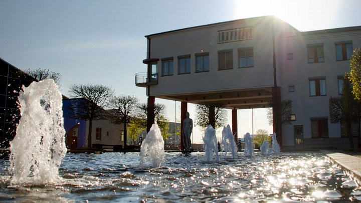 Bild av Entréhus och Kraka, foto Linus Grabö