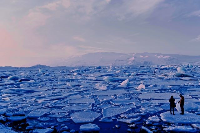 Picture of melting iceberg