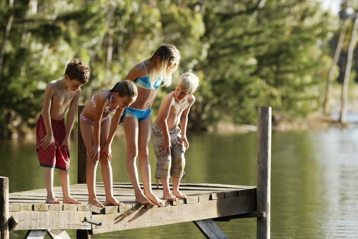 Children on a pier - link to Environment and Health