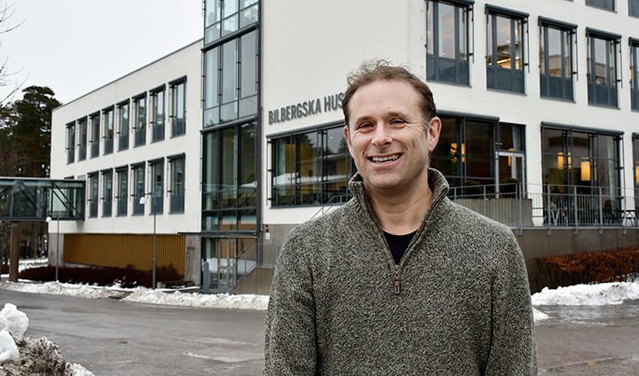 Magnus Engwall is professor at the research environment Man-Technology-Environment (MTM) at Örebro University. 