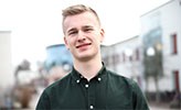 Bilden visar Mattias Djurstedt på Örebro universitets Campusområde