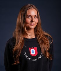 Portr&auml;ttbild p&aring; en kvinna.