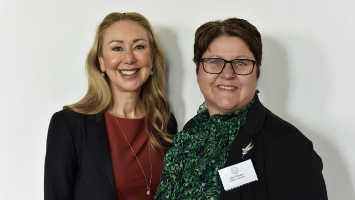 fr v Maria Eriksson, Business Development Manager och Event Managing Director vid Life Science Sweden samt Karin H Franzén, Cardiovascular Research Centre, Örebro Universitet. 