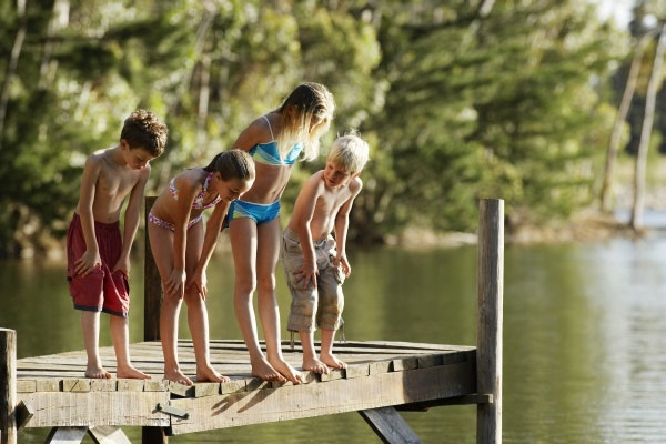 Children on a pier.