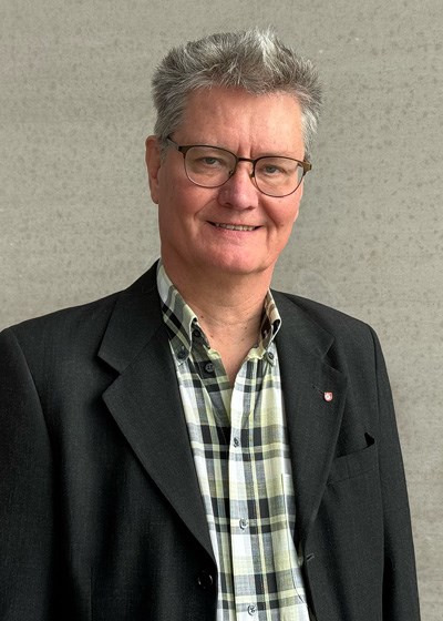 Sven-Helin-1-400x560.jpg