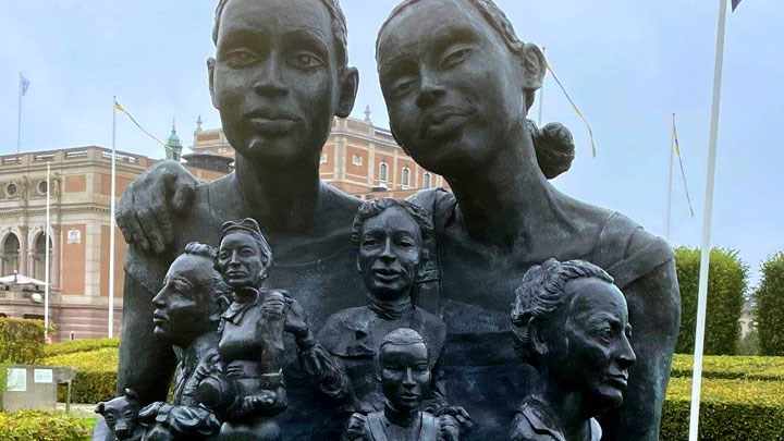 A statue with many faces.