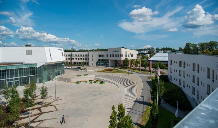 Vy över Novatorget, Örebro universitet