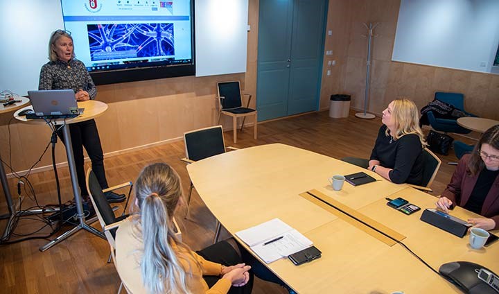 Ann Öhamn och Johanna Jaara Åstrand