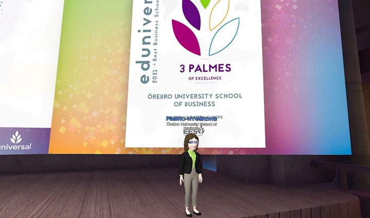 Awards ceremony 2021 – an avatar receives Örebro University School of Business’s 3 Palmes of Excellence.