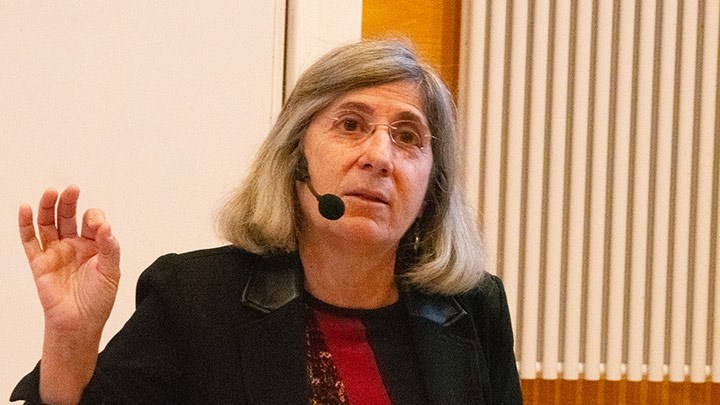 Manuela Veloso talar.