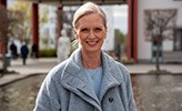 Marie Brodin framför Krakafontänen