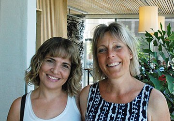 Abeer Albadra och Johanna Björklund