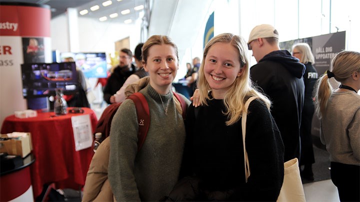 Emelie Grönkvist och Cornelia Andersson.